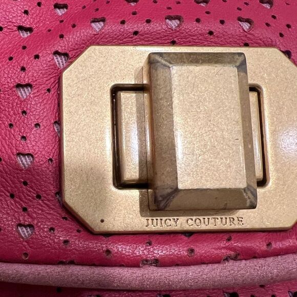 ♥️ JUICY COUTURE Y2K rare red leather cut out heart flap chain crossbody bag - Picture 6 of 16